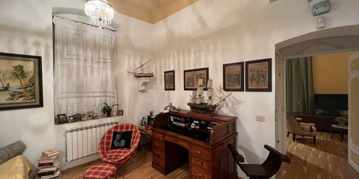 STUDIO