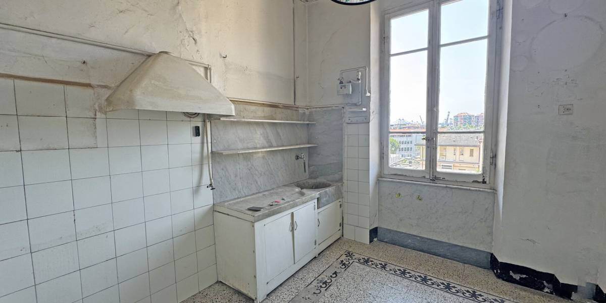 Bilocale con Cantina La Spezia